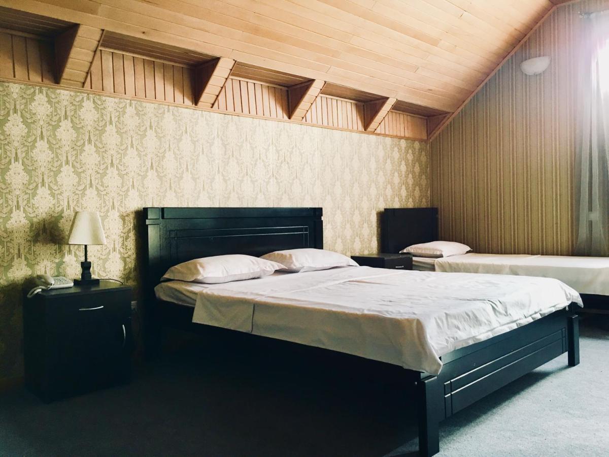 Hotel Nice ティビリシ エクステリア 写真